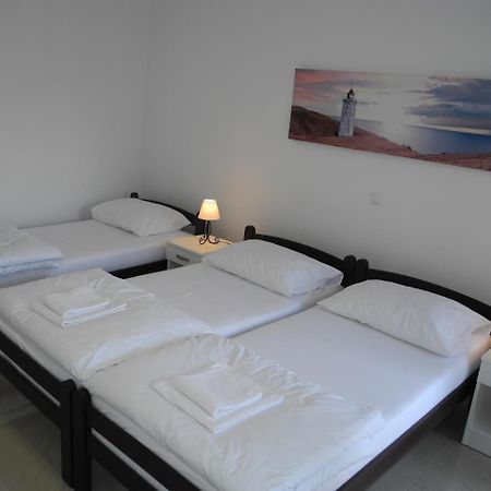 Apartments Nives Crikvenica Eksteriør bilde